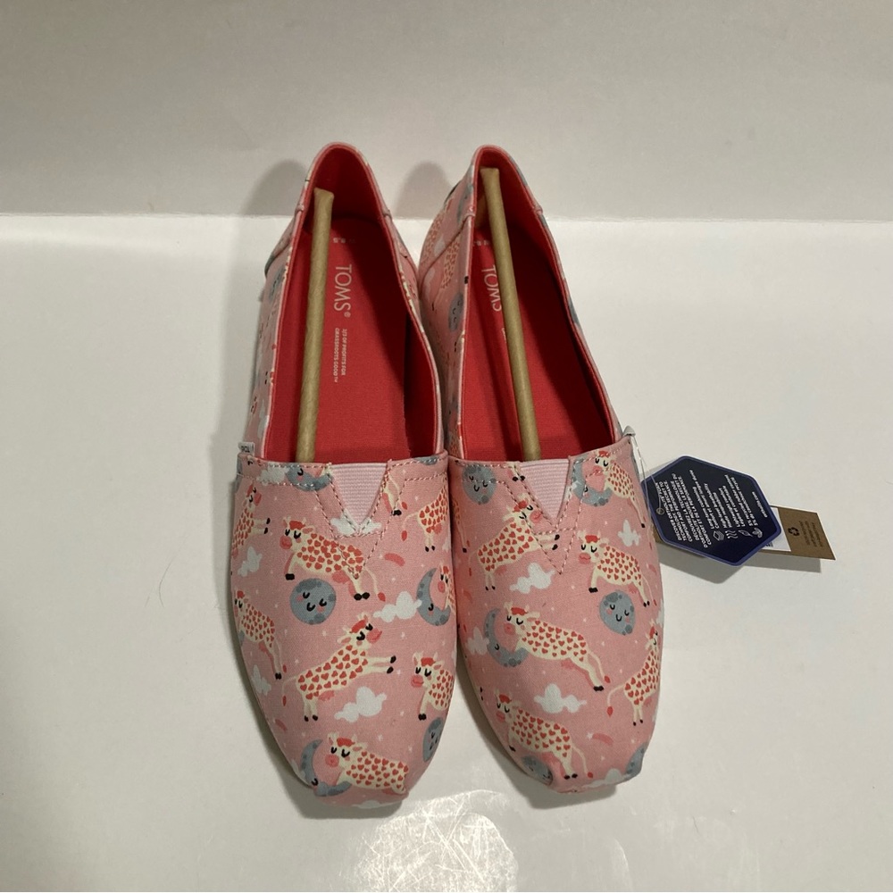 NWT Toms shoes - Picture 4 of 8